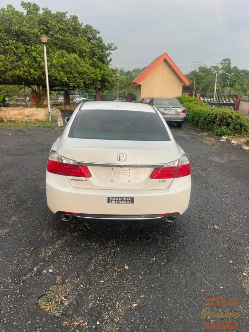 Honda accord 2015 model1
