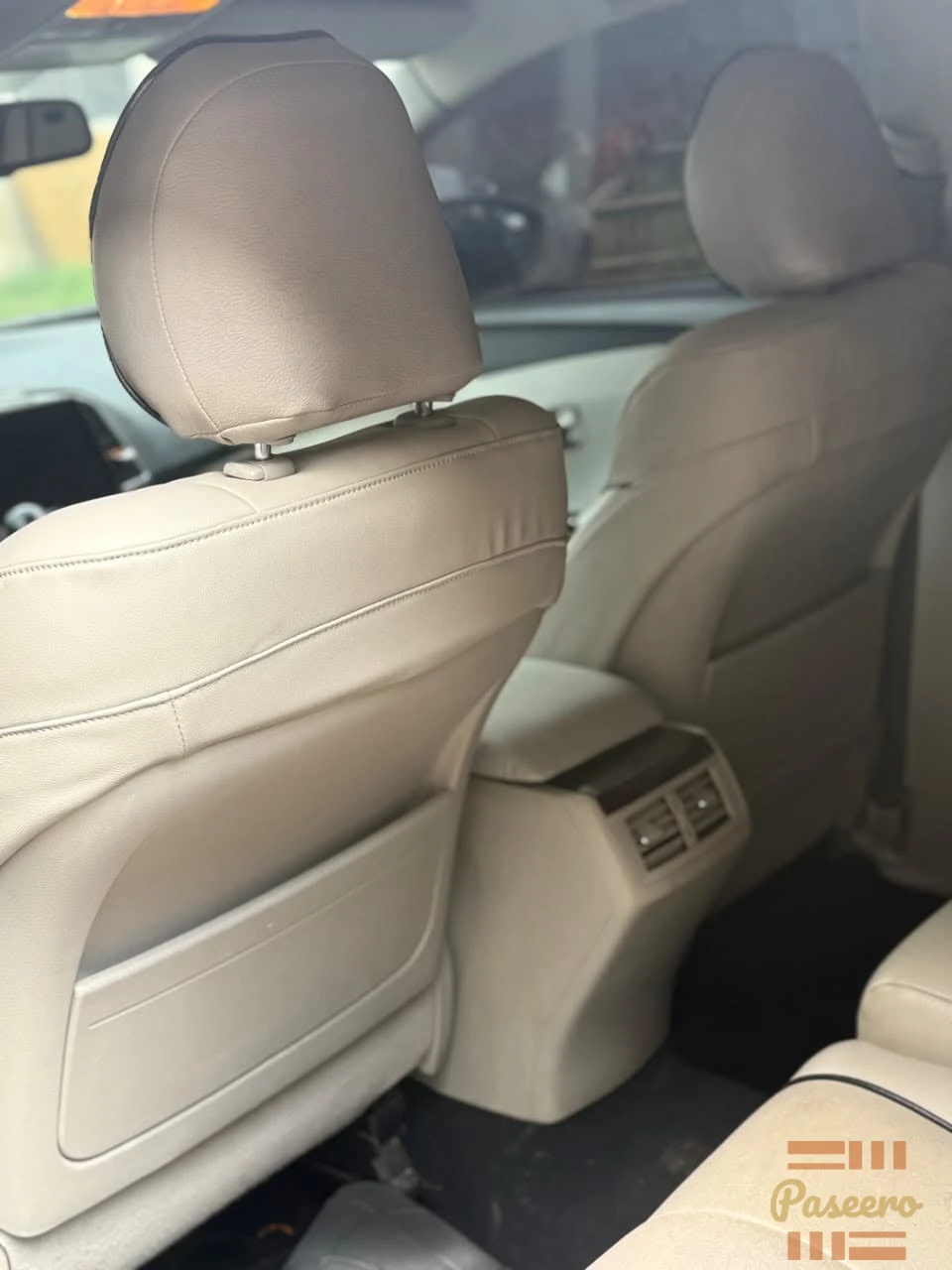 Toyota Venza2