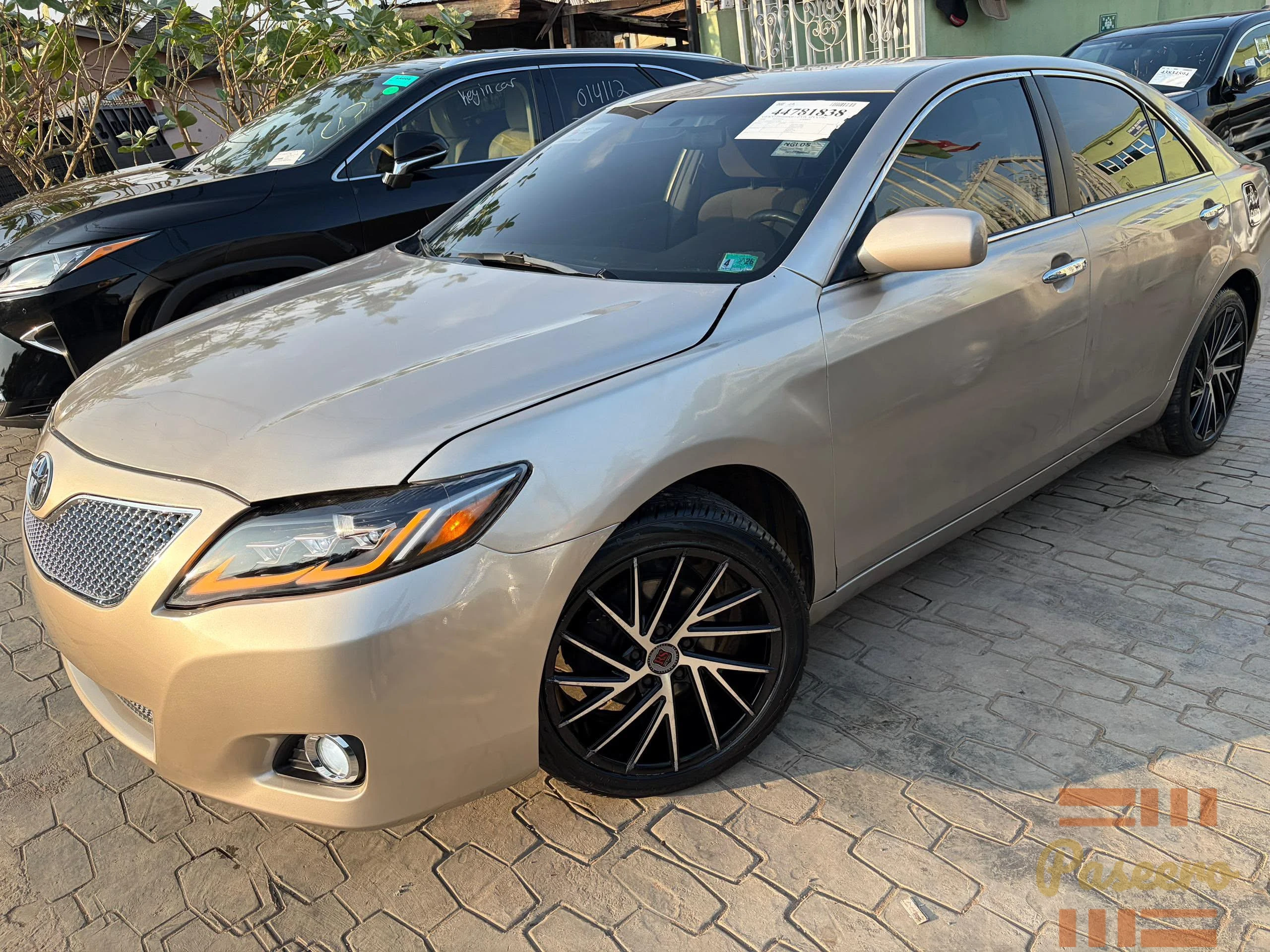 Toyota Camry LE2