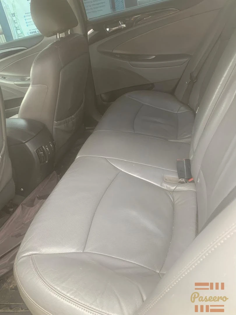 Hyundai Sonata 20128
