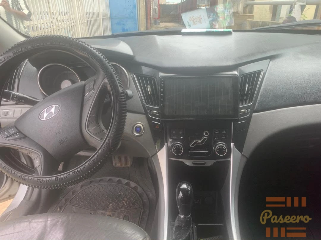 Hyundai Sonata 20127