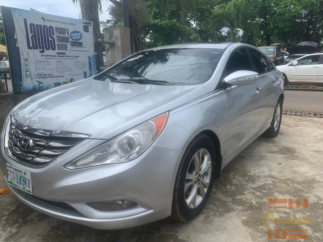 Hyundai Sonata 20126