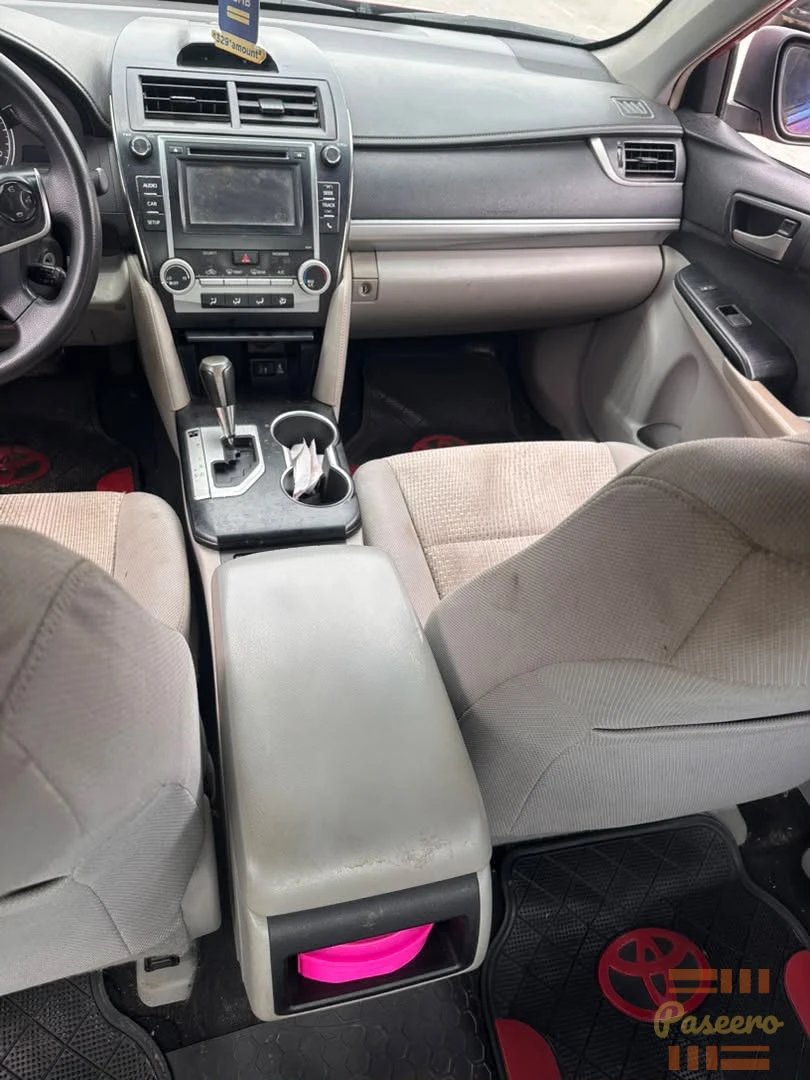 Toks Toyota Camry 20143