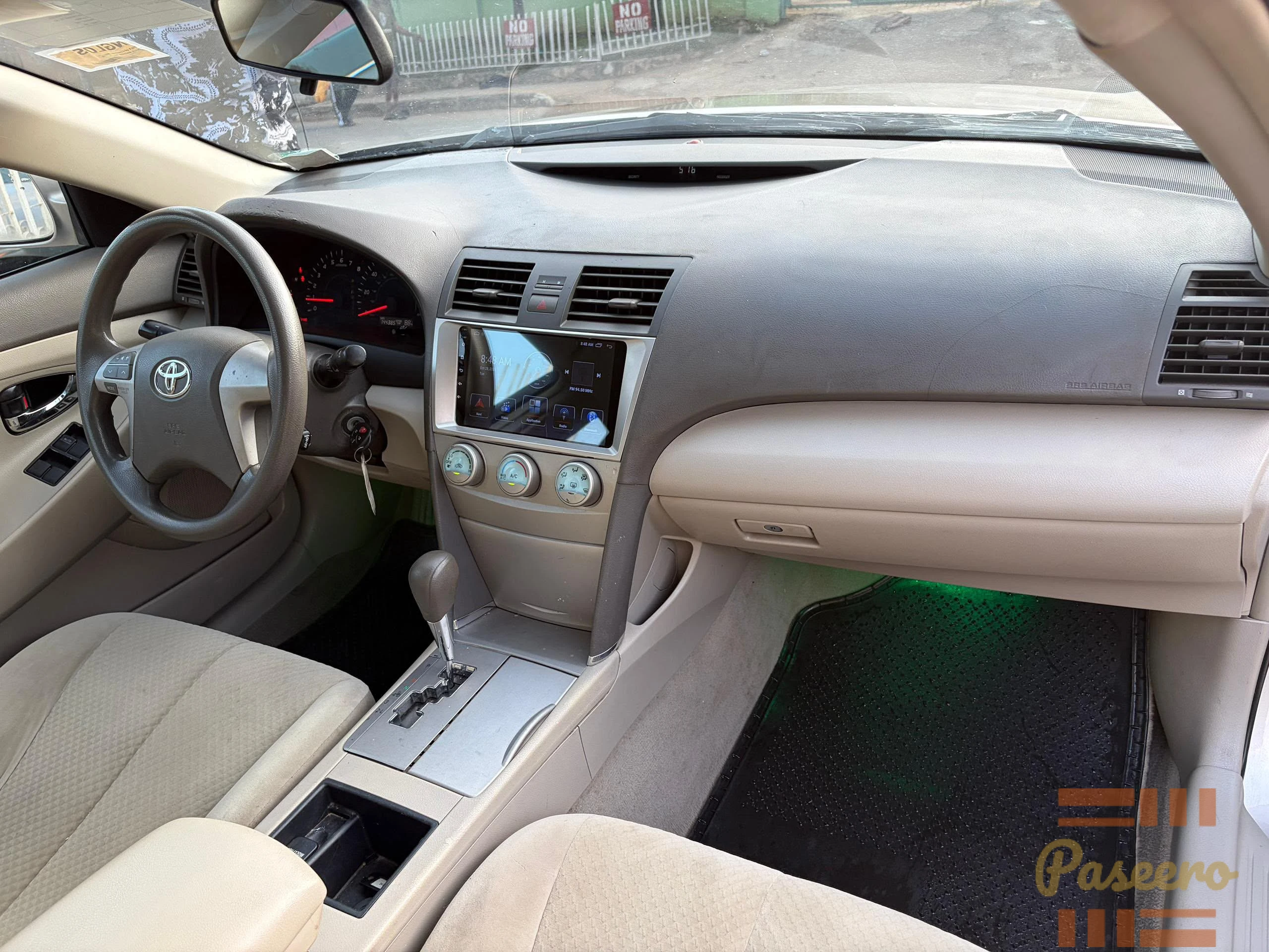 Toyota Camry LE2