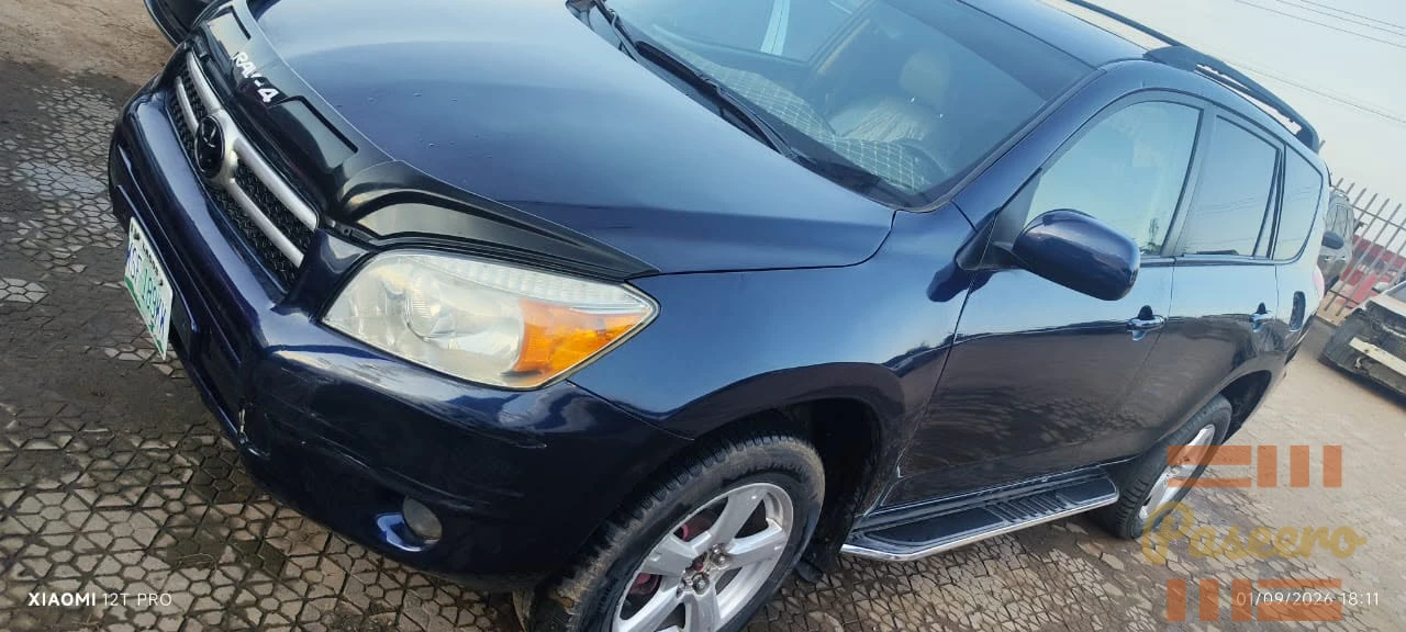 Toyota RAV44