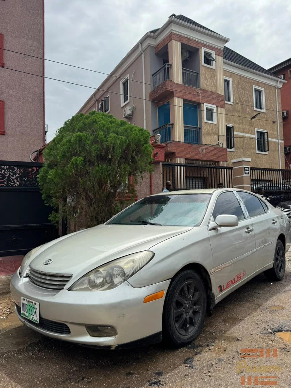 Lexus ES3008