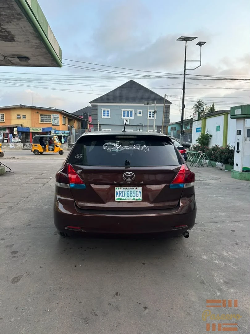 Toyota Venza1